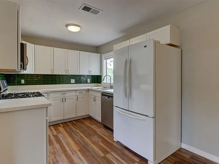 846 Prescott Heights Dr — Photo 9