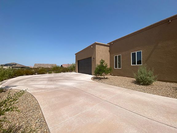 3rd image of 456 N Heritage Point Pl