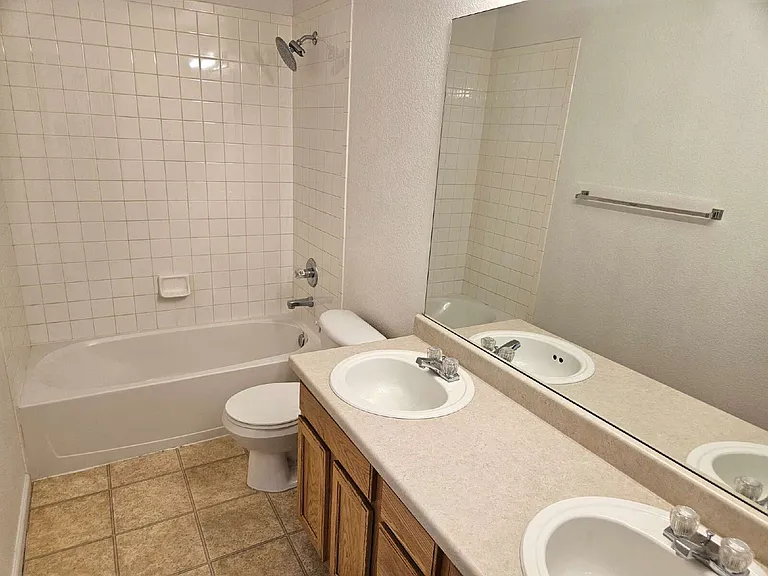 2631 S Danube Way — Photo 11
