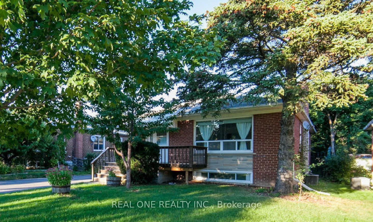 3 bed, $2,950 — Photo 1