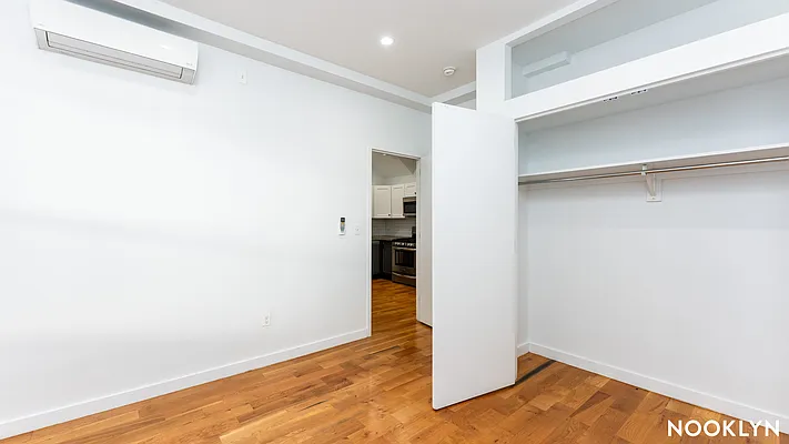 Rented by Nooklyn NYC LLC | media 36