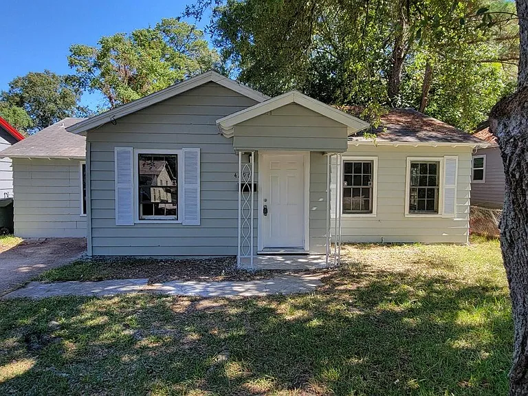4290 Dallas St — Photo 6