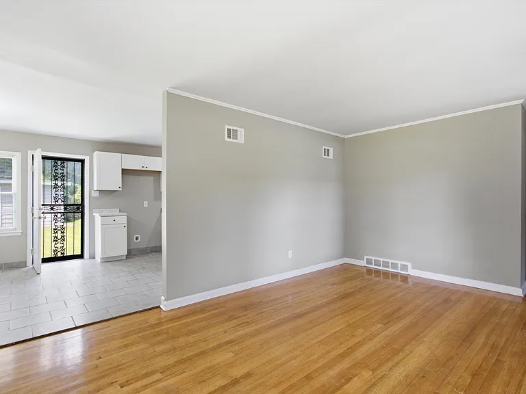 04-4301 Fredericks Ave_07232026