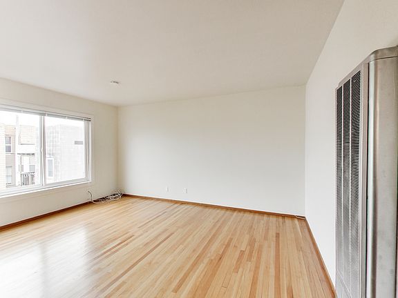 2nd image of 3010 Buchanan St APT 12