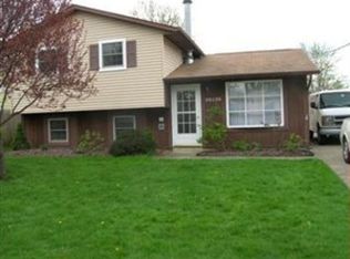 35135 Spruce St, North Ridgeville, OH 44039