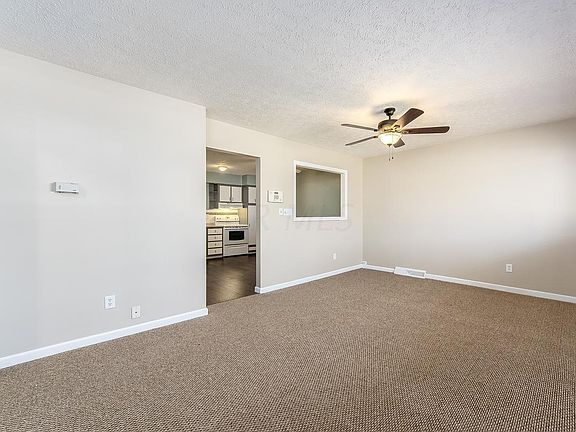 2nd image of 1000 Sutton Pl