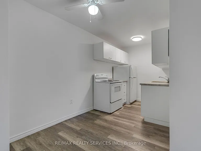 223 Jackson St W #1009 — Photo 11