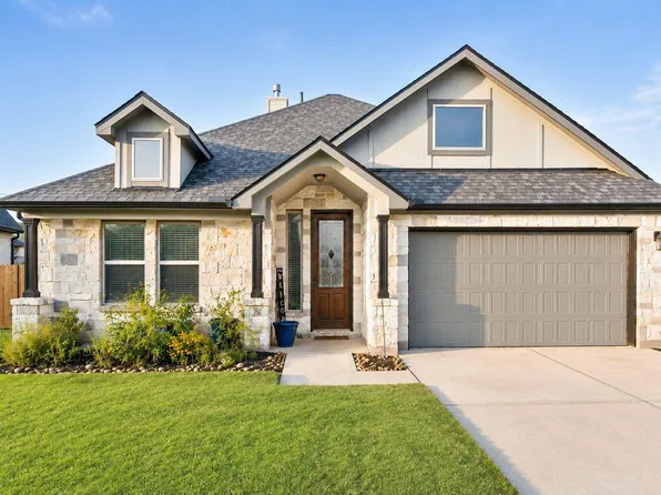 9707 Highland Pointe Dr, Needville, TX 77461
