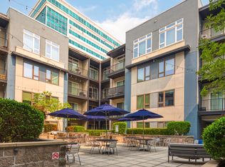 Encore 4505 at Town Center Apartments, Virginia Beach, VA 23462