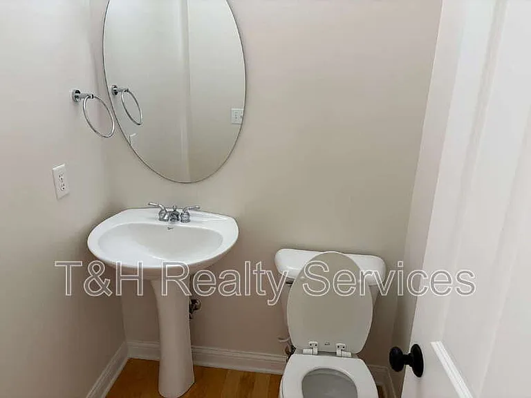 368 Firehouse Pl — Photo 5