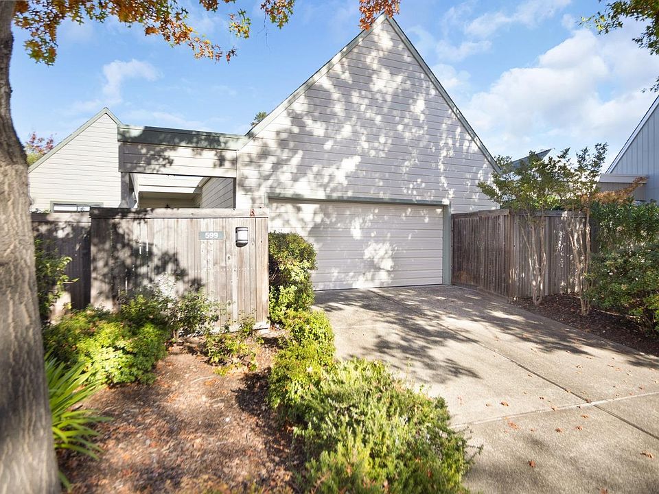 1st image of 599 Zinnia Court
