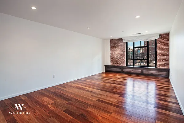 Rented by Warburg | media 22