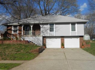 1015 Essex St, Liberty, MO 64068