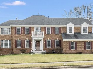 3748 Stonewall Manor Dr, Triangle, VA 22172
