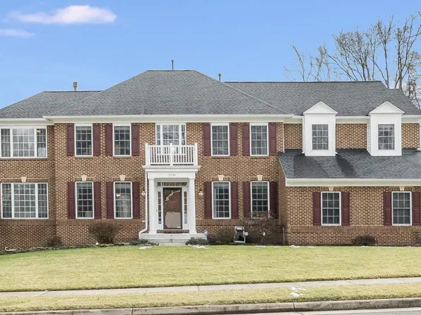 3748 Stonewall Manor Dr, Triangle, VA 22172