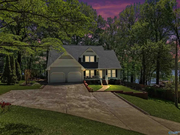 17515 Richter Rd, Rogersville, AL 35652
