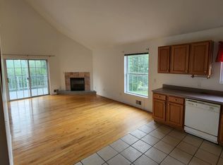 410 Valley Rd #A, Schenectady, NY 12309