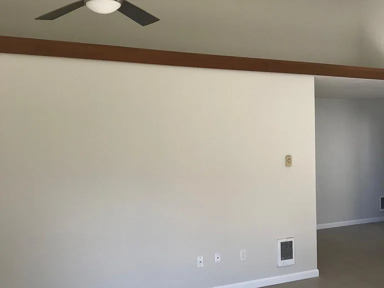 1484 Diamond Rd S — Photo 3