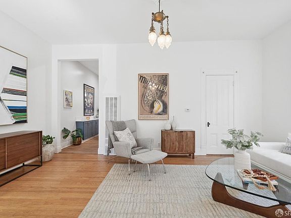 2nd image of 3608 16th St APT 1