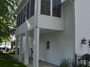 11865 N Ogden Point Rd, Syracuse, IN 46567