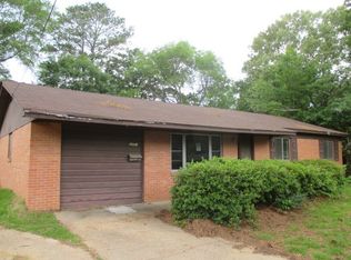 3251 Suncrest Dr, Jackson, MS 39212
