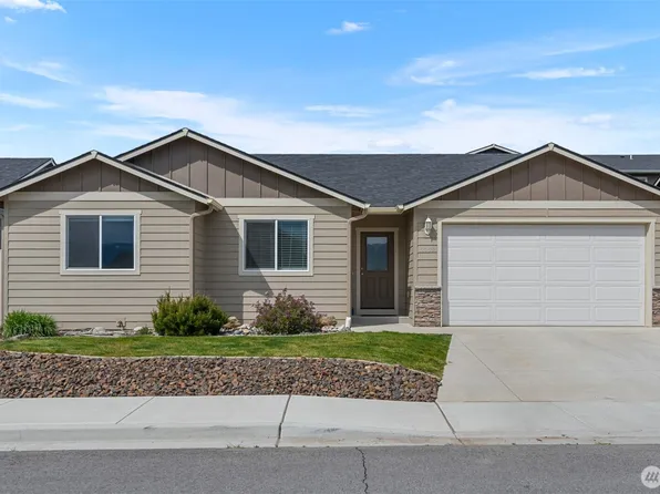2259 S Mysical Loop, East Wenatchee, WA 98802