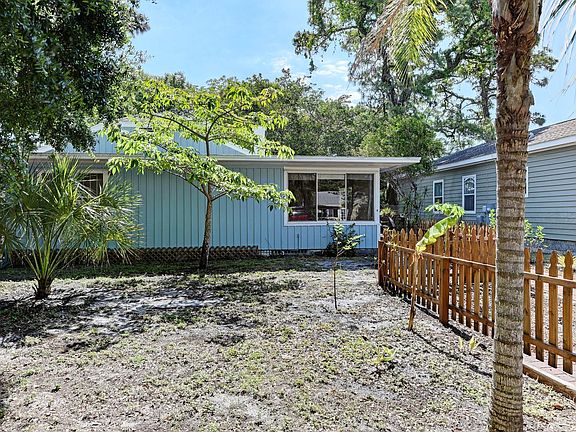 2nd image of 3734 Iroquois Dr