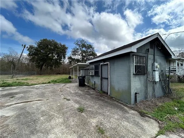 3500 Adrian St, New Orleans, LA 70131