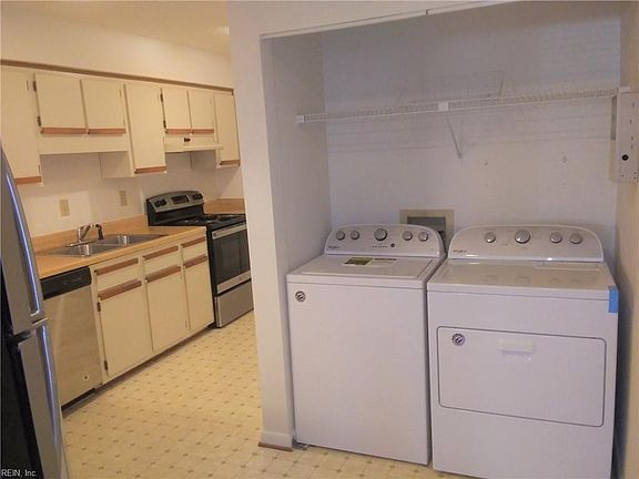 2nd image of 8582 Chesapeake Blvd Unit 105