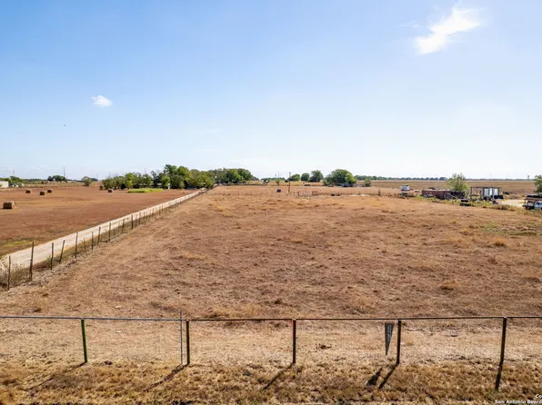 5275 BARBAROSSA RD LOT 1, Seguin, TX 78155