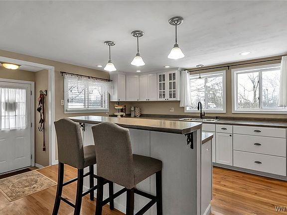 5th image of 7444 Sand Hill Rd