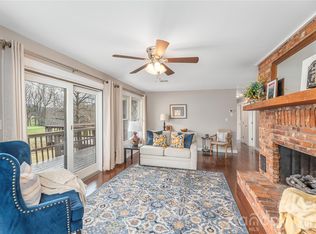 85 Dawn Ln, Canton, NC 28716