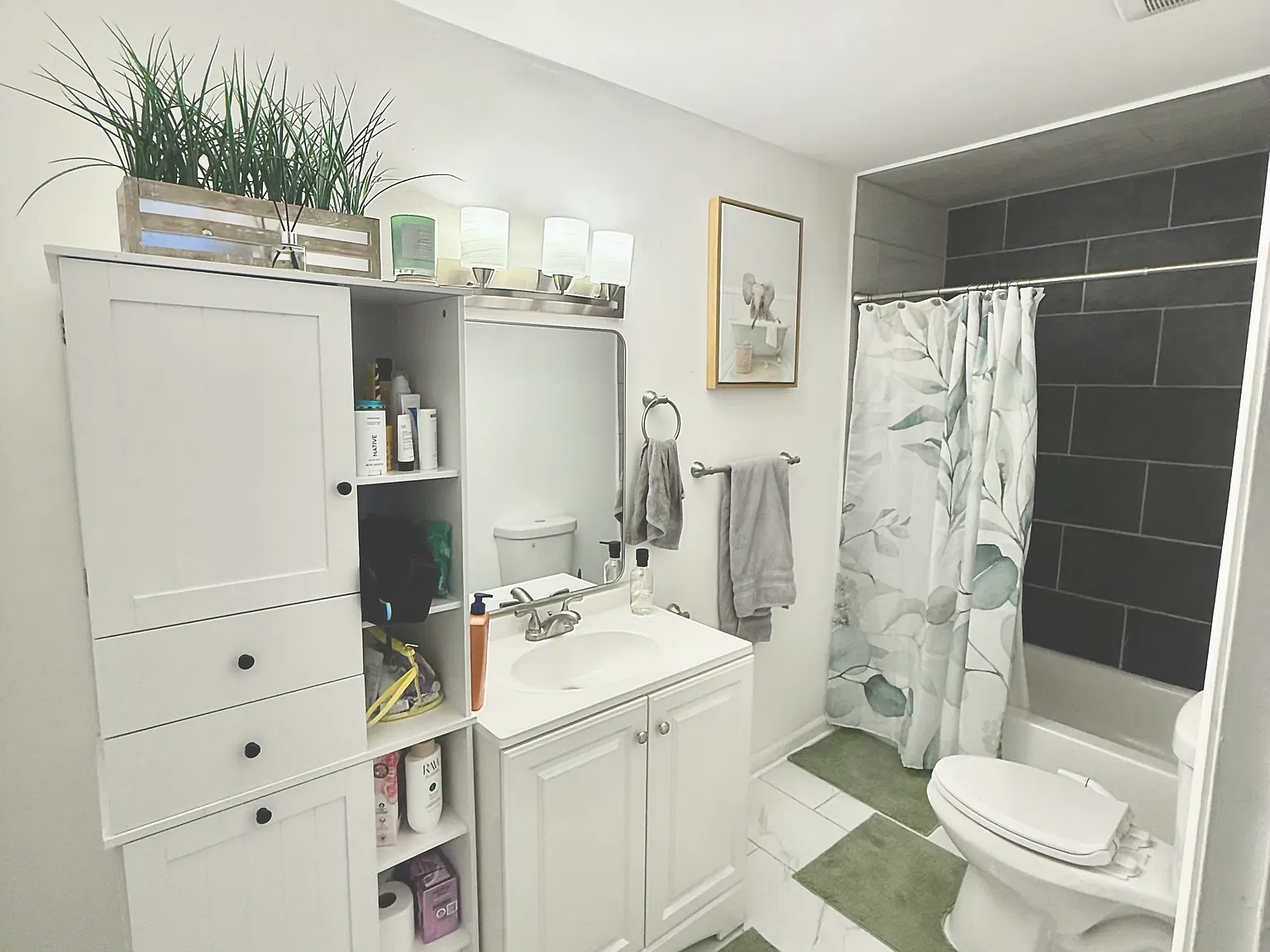 2 bed, 1200 sqft, $2,400 — Photo 4
