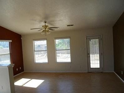 5th image of 2623 Linda Ln SW