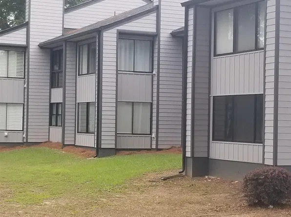 403 Paradise Isle #403, Riverside, AL 35135