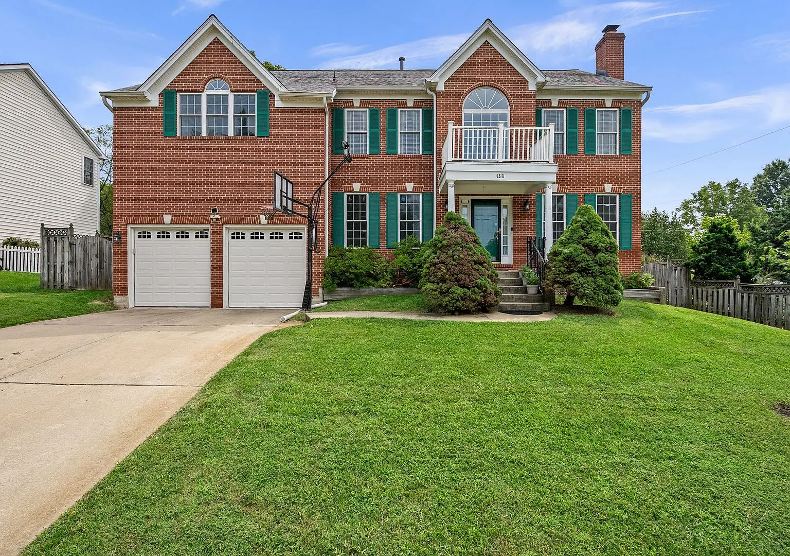 5 Bed 4.5 Bath - Silver Spring Colonial - Fenced Yard — Photo 1