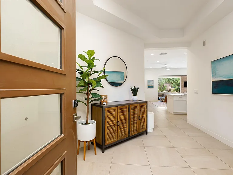 2802 Retreat Cir — Photo 2