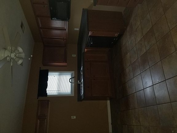 5th image of 610 W Louisiana St