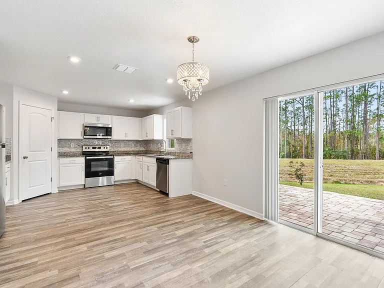 1463 Swan Ct — Photo 5