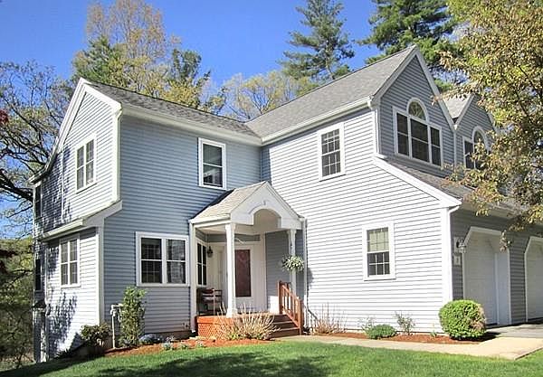 1st image of 31 Knollwood Ct