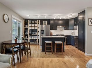 5484 Egan Dr, Savage, MN 55378