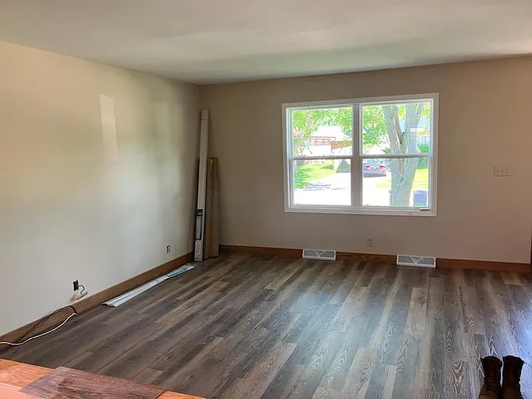 138 Marcella St — Photo 8