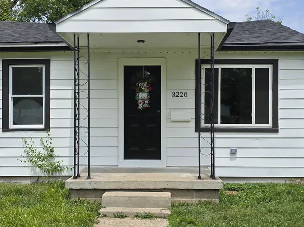 3220 Coker Ave, Evansville, IN 47714