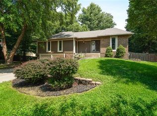 821 NW 17th St, Blue Springs, MO 64015