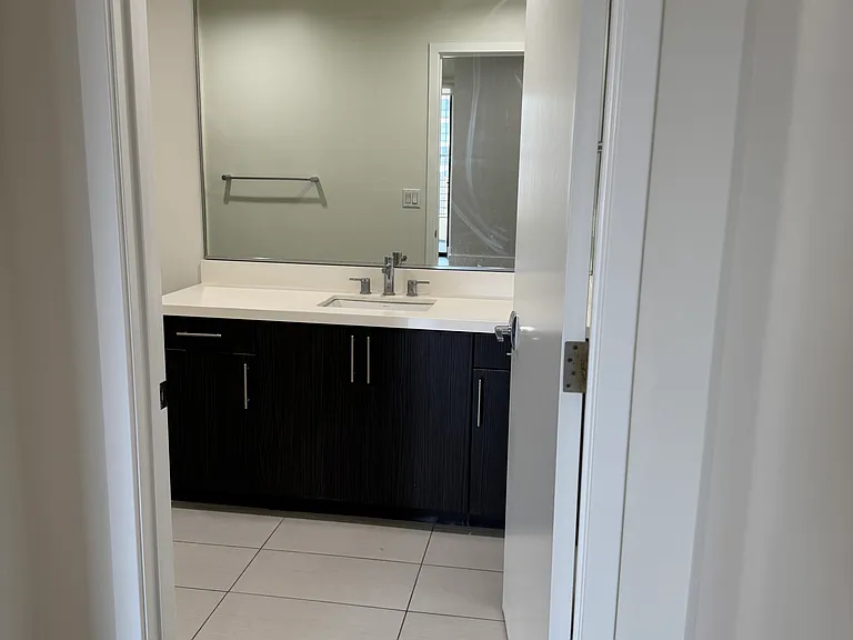 1046 S Serrano Ave #4 — Photo 18