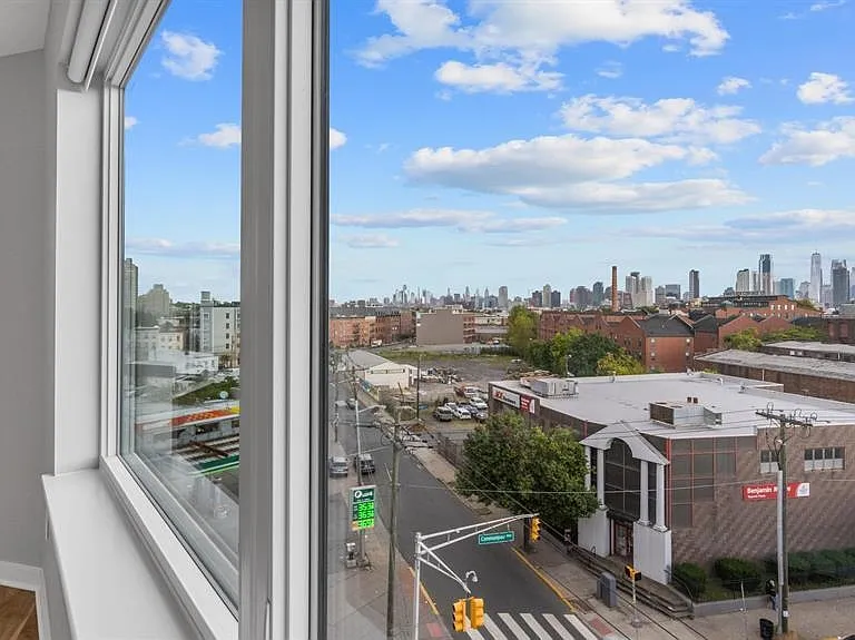 475 Communipaw Ave #207 — Photo 10