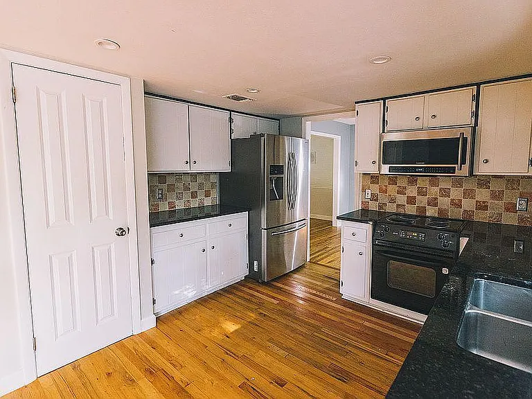 3030 Stillwood Ct — Photo 29