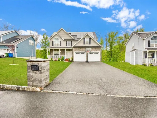 26 Kyleigh Way, Middletown, NY 10940