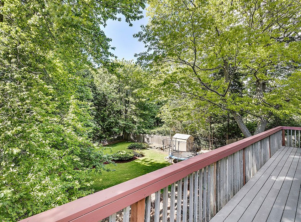 2nd image of 6213 Silver Beach Dr NW