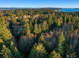 1 Ashleys Way, Camano Island, WA